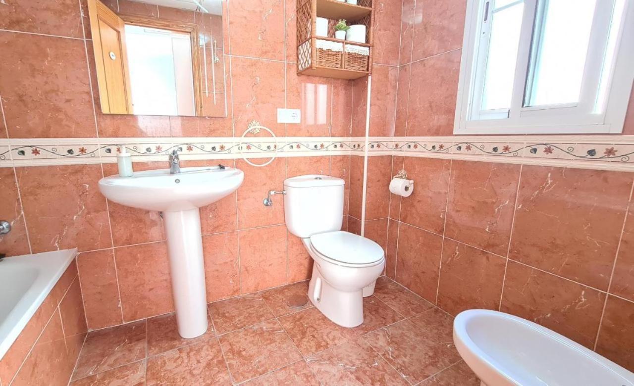 ApartamentosLatin Burriana Playa Nerja Exterior foto